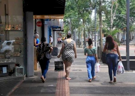 Empres&aacute;rio fica mais confiante com com&eacute;rcio e investimentos, aponta pesquisa