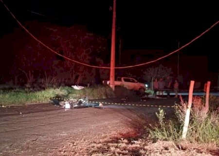 Condutor perde o controle da moto e morre ap&oacute;s atingir poste em Antônio João>