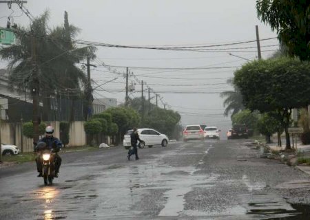 Antes da metade do m&ecirc;s, chuva j&aacute; supera o esperado para setembro na Capital