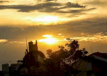 Domingo come&ccedil;a fresco, mas calor toma conta de Mato Grosso do Sul