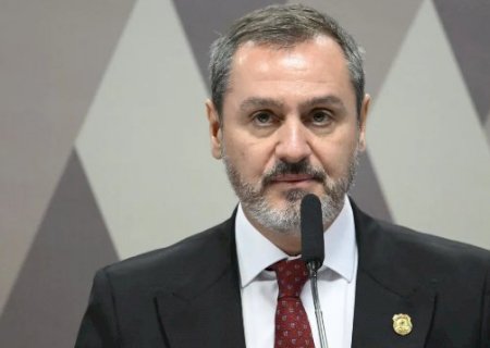 Dino determina retorno de Andrei Rodrigues ao comando da PF ap&oacute;s afastamento
