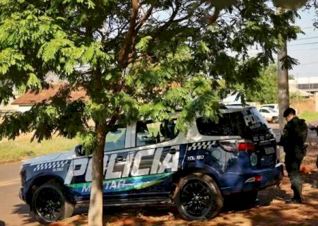 Ladr&otilde;es invadem casa de coronel da PM e fogem com arma, rel&oacute;gios e joia>