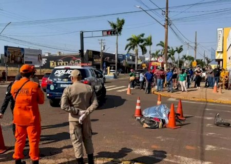 Mulher morre após bicicleta elétrica ser atingida por caminhão em Nova Andradina