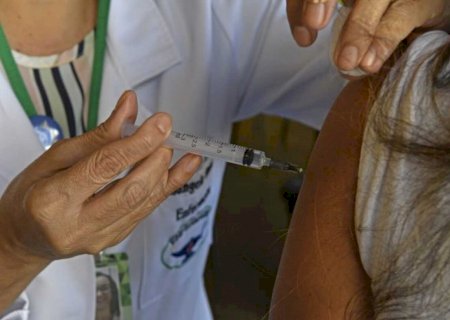 MS adota estratégia para ampliar vacinação contra doença que pode causar meningite