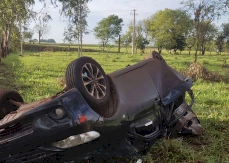 AGORA: Homem é encontrado morto dentro de carro entre Fátima do Sul e Dourados
