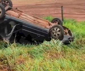 Motorista é encontrado morto após veículo capotar entre Deodápolis e ipezal