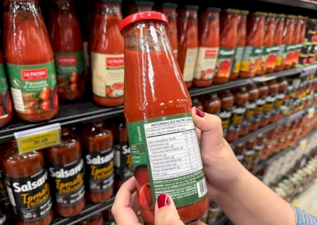 H&aacute;bito que poucos fazem revela se alimento &eacute; realmente saud&aacute;vel