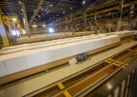 Aos 49 anos, MS consolida força econômica e mira mais indústrias