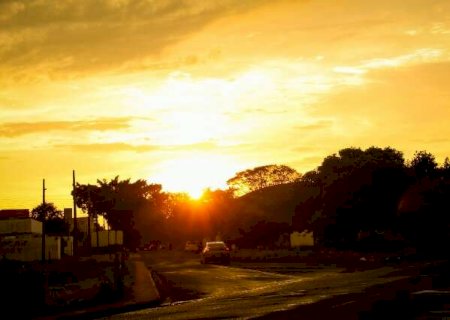 Calor de 39&deg;C antecede tempestades e ventos de at&eacute; 80 km/h em MS